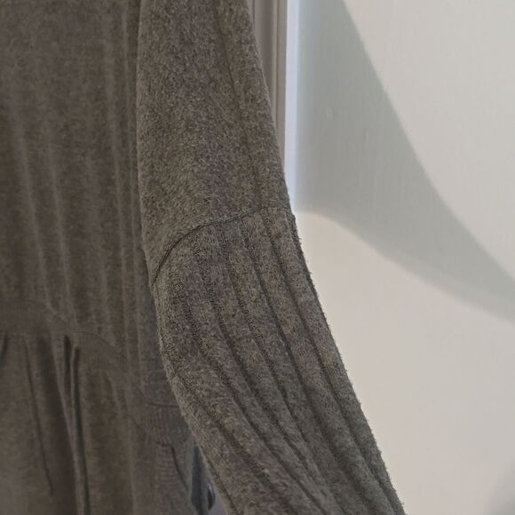 Anthropologie Gray Knit Dress - Picture 5 of 8